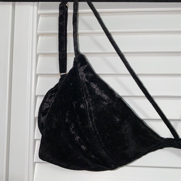 Velvet Bralette - Picture 3 of 4